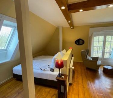 Aumuehle Hotel | Inviting Hotel Waldesruh Am See: Pet Friendly & Family Fun