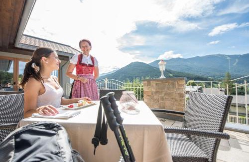 Perca Hotel | Hotel Waldhof: Oceanfront Bliss with Spa and Pool Access