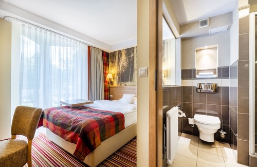 Augustow Hotel | Elegant Hotel Warszawa SPA & Resort with Spa and Pool Access