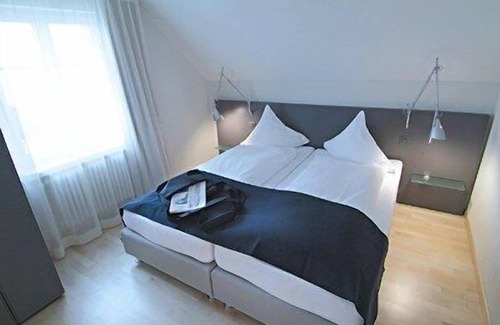 Uster District Hotel | Hotel Wassberg - Self-Check-in