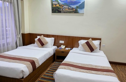 Nuwakot Hotel | Discover Siddhartha Hotel Water Tower: Family-Friendly Retreat