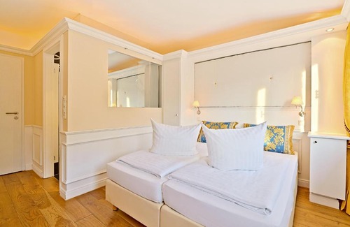 Mainz-Bingen Hotel | Discover Hotel Weinberg-Schlößchen: Pet-Friendly & Family-Ready