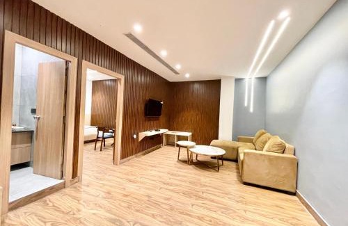 Varanasi Hotel | HOTEL WELL INN ! VARANASI fully Air-Conditioned hotel with Lift-wifi- Parking availability, near Kashi Vishwanath Temple, and Ganga ghat