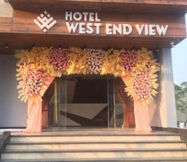 Zirakpur Hotel | Inviting Hotel West End View with Family-Friendly Amenities