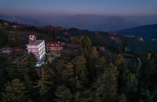 Theog Hotel | Hotel White Castle