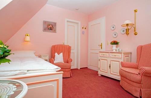 Wenningstedt-Braderup Hotel | Charming Hotel Wiesbaden: Family-Friendly & Highly Rated
