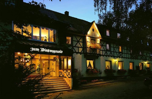 Lindenfels Hotel | Discover Hotel Wiesengrund: Pet-Friendly Retreat with Pool