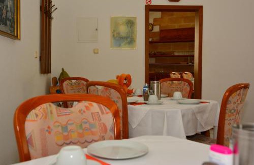 Bedingrade Hotel | Comfortable Stay at Hotel Wilhelmshöhe with Family-Friendly Perks