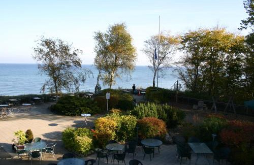 Diedrichshagen Hotel | Discover Hotel Wilhelmshöhe: Oceanfront Bliss Awaits