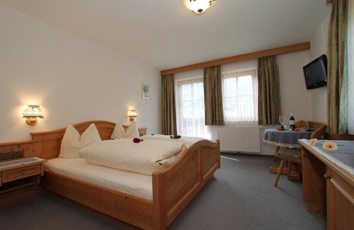 Lofer Hotel | Experience Stay at Wirts'haus "Zum Schweizer" - 9/10 Rated