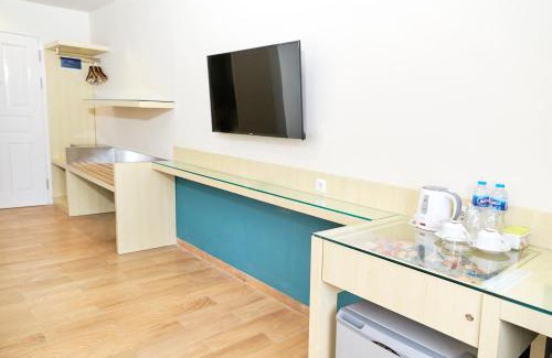 Purwokerto Hotel | Convenient Stay at Hotel Wisata Niaga Campus with Breakfast