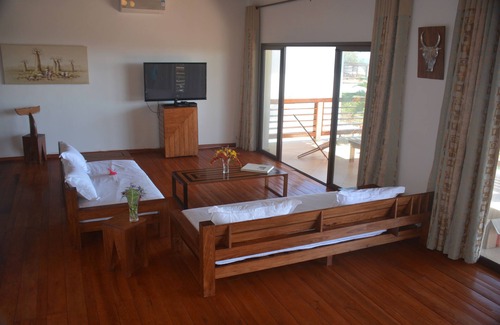 Ambondrona Hotel | Cozy Hotel with Oceanfront Rooms and Scenic Terrace Views