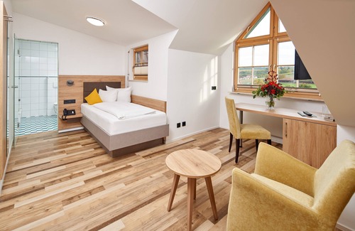 Flein Hotel | Top-Rated Hotel Wo Der Hahn Kräht with Family-Friendly Features