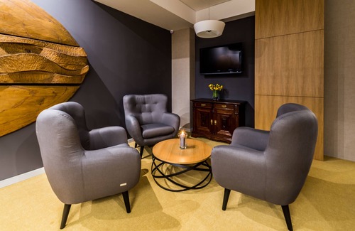 Gizycko Hotel | Cozy Hotel Wodnik with Ocean Views & Relaxing Spa Amenities