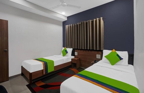 Surat Hotel | HOTEL WOW