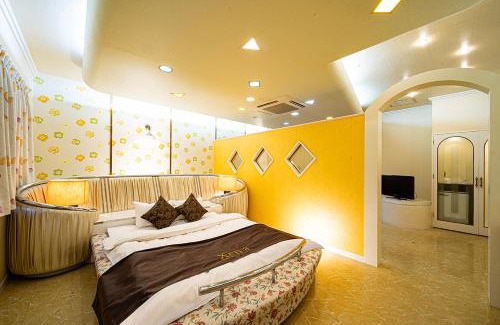 Shimo-takino Hotel | Comfortable Stay at Hotel Xenia Takinoyashiro with Breakfast