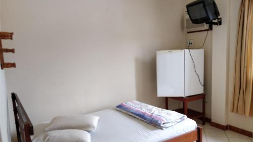 Casimiro de Abreu House | Budget-Friendly Stay at Hotel Ximenes - Pet & Child Friendly