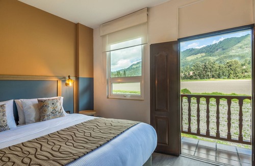 Zipaquira Hotel | Relaxing Retreat at Hotel Xue Sabana with Pool & Spa