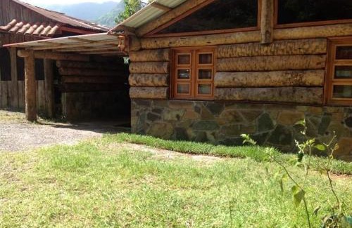 Tilaco House | Experience Hotel y Cabaña La Peña: Pet-Friendly Retreat