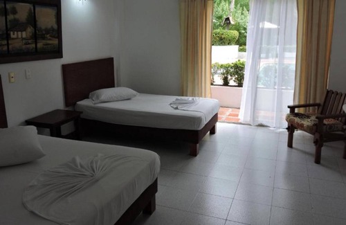 Caucasia Hotel | Discover Hotel y Restaurante Mesón del Gitano's Cozy Retreat