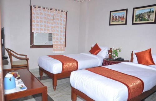 Barmer Hotel | Budget-Friendly Hotel Yaduraj with Breakfast & Family Fun