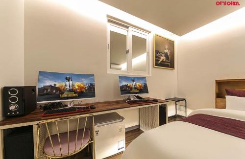 Chunghung Hotel | Family-Friendly Hotel Yeogijoa: A Budget Retreat