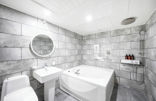 Gwangju Hotel | Discover Hotel Yeogiuhtte Gwangju Baek Un: Family-Friendly Stay