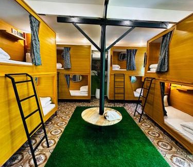 Thamel Hotel | hotel yog - Budget Backpacker Stay With Yoga in Thamel, Kathmndu