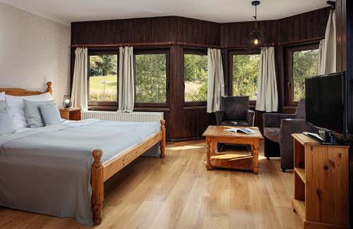 Hermankovice Hotel | Discover Hotel Zámeček Janovičky: Pet-Friendly Retreat