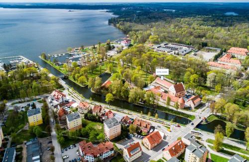 Gizycko Hotel | Discover Hotel Zamek: Oceanfront Retreat with Spa & Pool