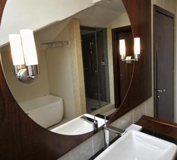 Podgorica Hotel | Elegant Retreat at Hotel Ziya with Spa & Pool Amenities