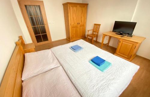 Ceska Ves Hotel | Discover Hotel Zlatý Chlum: Oceanfront Bliss & Comfort
