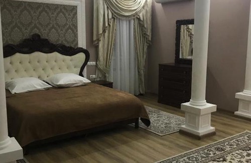 Patrusheva Hotel | Discover Hotel Zolotoy Orel with a Pool and Hot Tub