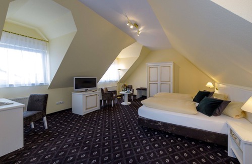 Heldenbergen Hotel | Discover Hotel Zum Adler: Rated 9.4/10, Family Friendly Stay