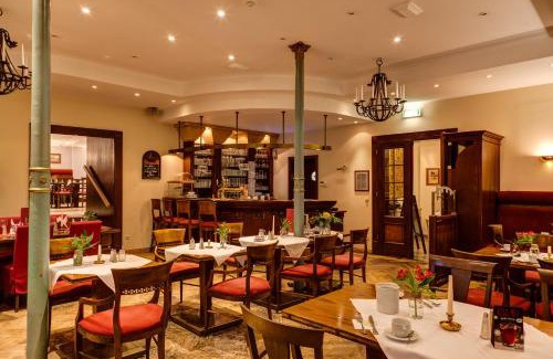 Quedlinburg Hotel | Discover Hotel Zum Bär: Pet Friendly & Family-Oriented Stay