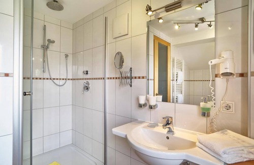Kipfenberg Hotel | Family-Friendly Hotel Zum Blauen Hecht with Top-Rated Service