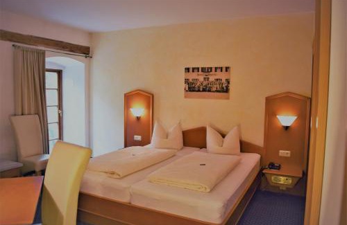Enkering Hotel | Discover Hotel zum Bräu: Family-Friendly with Great Amenities