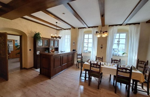 Lucka Hotel | Hotel zum Hirsch