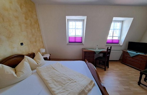Lucka Hotel | Hotel zum Hirsch