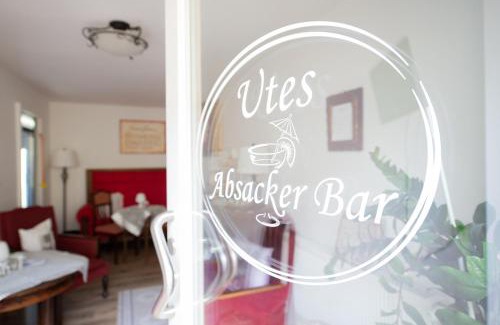 Finsterwalde House | Pet-Friendly Retreat at Hotel Zum Vetter with Breakfast Included