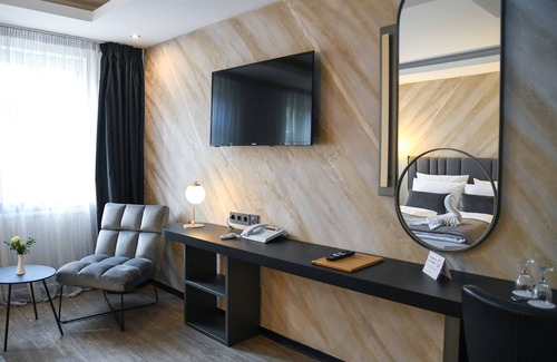 Delitzsch Hotel | Enjoy Family-Friendly Stays at Hotel zum Weissen Ross