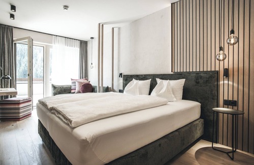 Sankt Anton am Arlberg Hotel | Exceptional Stay at Hotel zur Pfeffermühle - 4-Star Comfort