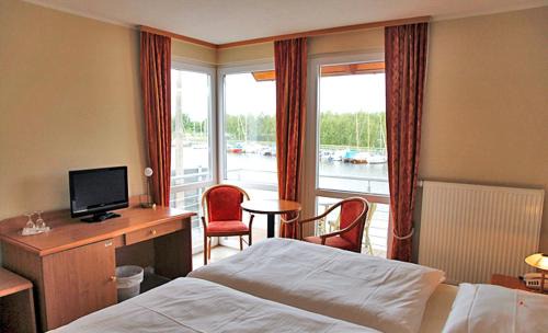 Greifswald Hotel | Oceanfront Hotel zur Brücke: Family-Friendly Bliss