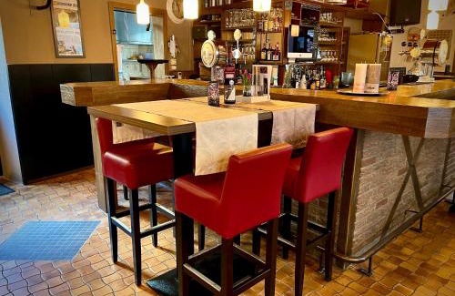 Klotten Hotel | Inviting Retreat at Hotel Zur Dorfschänke - Family-Friendly Stay
