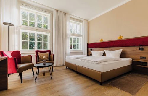Herford Hotel | Guest Favorite Hotel zur Fürstabtei with Breakfast & Access