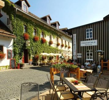 Ziegenrueck Hotel | Explore Comfort at Hotel Zur Fernmühle - Rated 9/10