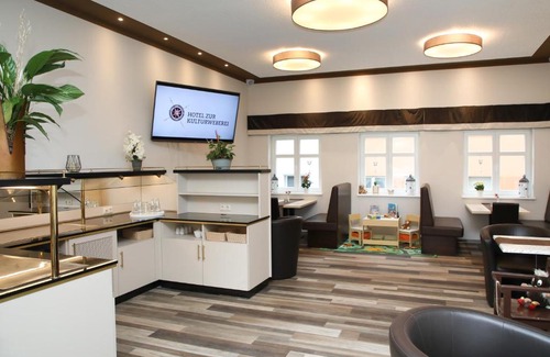 Finsterwalde Hotel | Pet-Friendly Retreat at Hotel zur Kulturweberei, 9/10 Rated