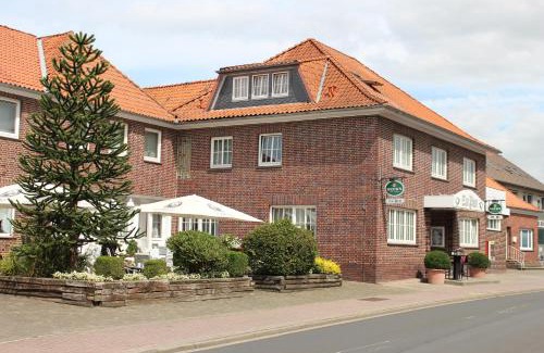 Neubruchhausen Hotel | Pet-Friendly Stay at Hotel Zur Post with Dining & Breakfast