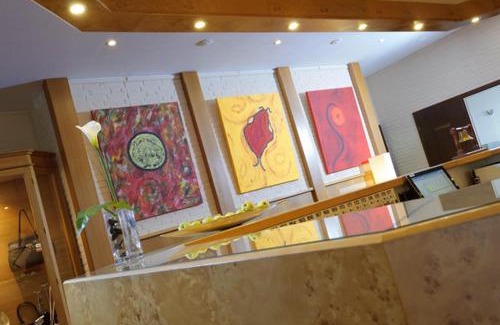 Stapelfeld Hotel | Discover Comfort at Hotel Zur Windmühle with Breakfast
