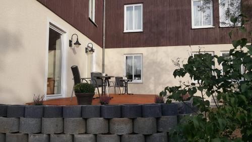 Ottendorf-Okrilla Hotel | Discover Hotel Zwei Linden: Pet-Friendly with Pool & Dining